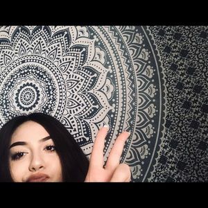 Meet your Posher, Trinity